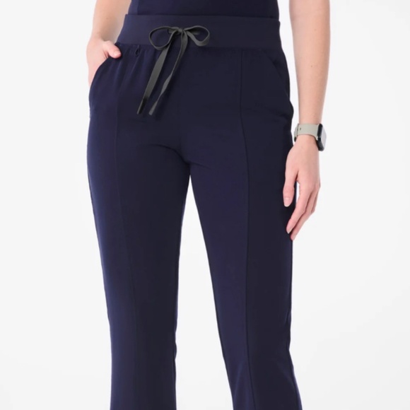 Figs Women's Navy Seville flare scrub-leggings - Picture 1 of 2